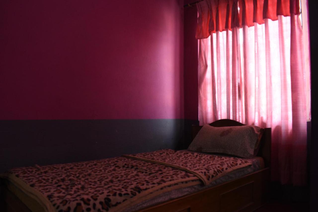 Anmol Guest House Катманду Экстерьер фото